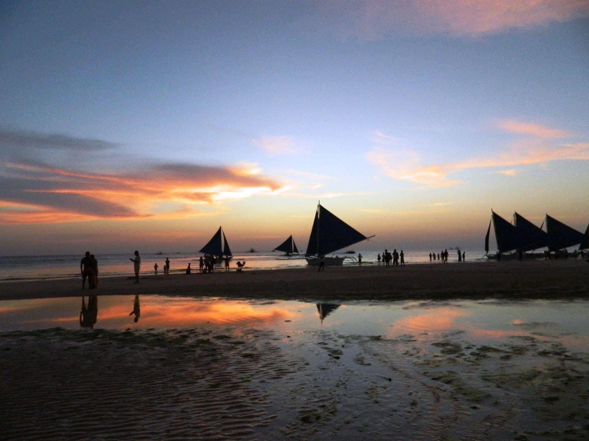 Signature Boracay South Beach Manoc-Manoc Екстер'єр фото